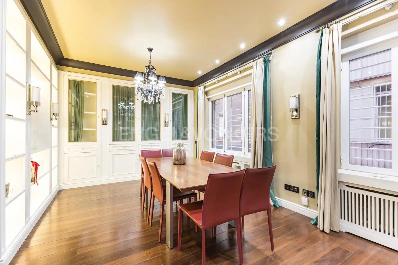 Comedor de Piso de alquiler en Madrid con Aire acondicionado, Calefacción y Parquet