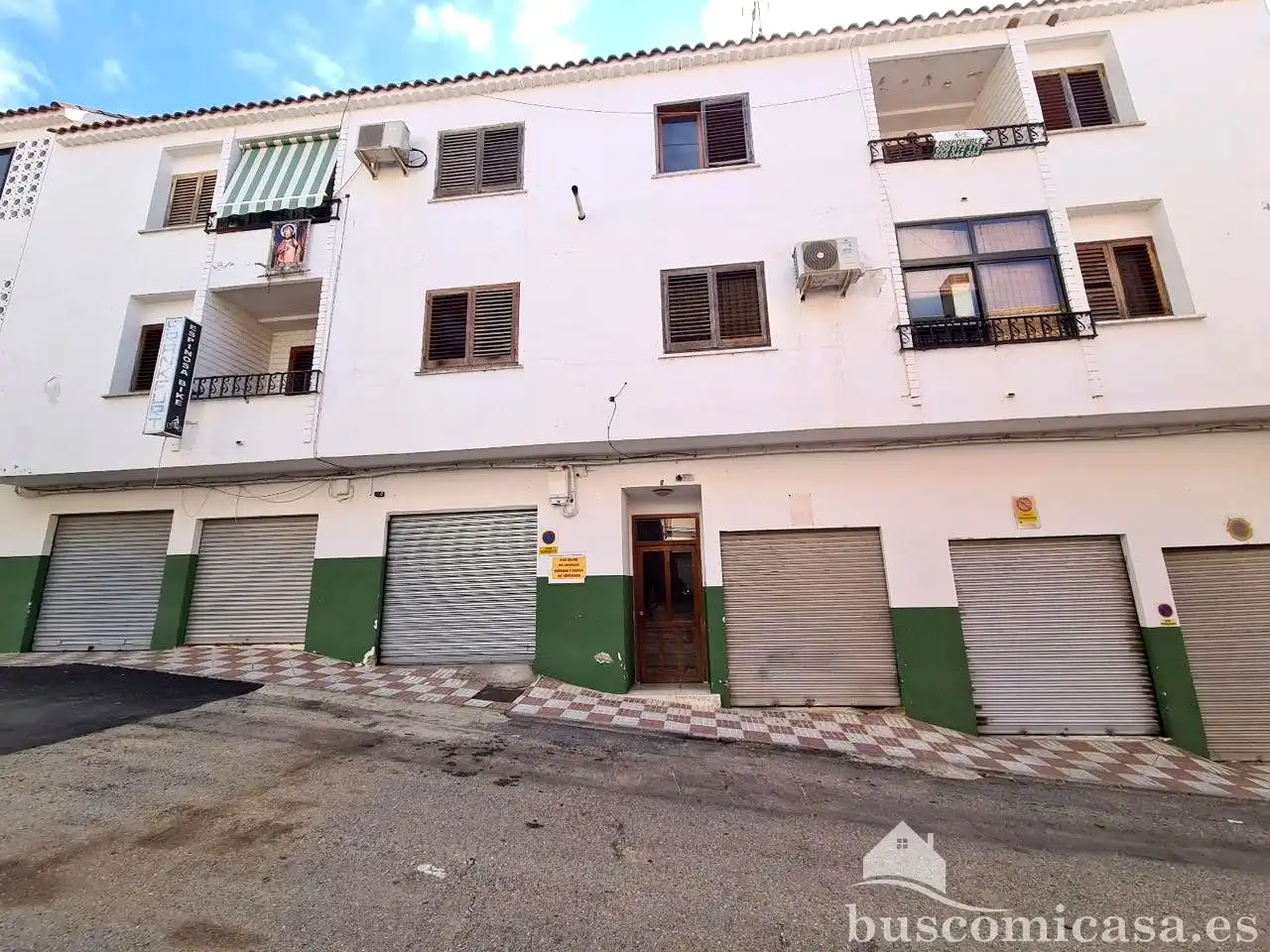 Vista exterior de Pis en venda en La Puerta de Segura amb Balcó