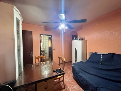 Living room of Flat for sale in  Sevilla Capital