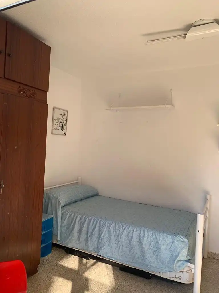 Habitación de Piso de alquiler en Córdoba con Aire acondicionado, Calefacción y Trastero