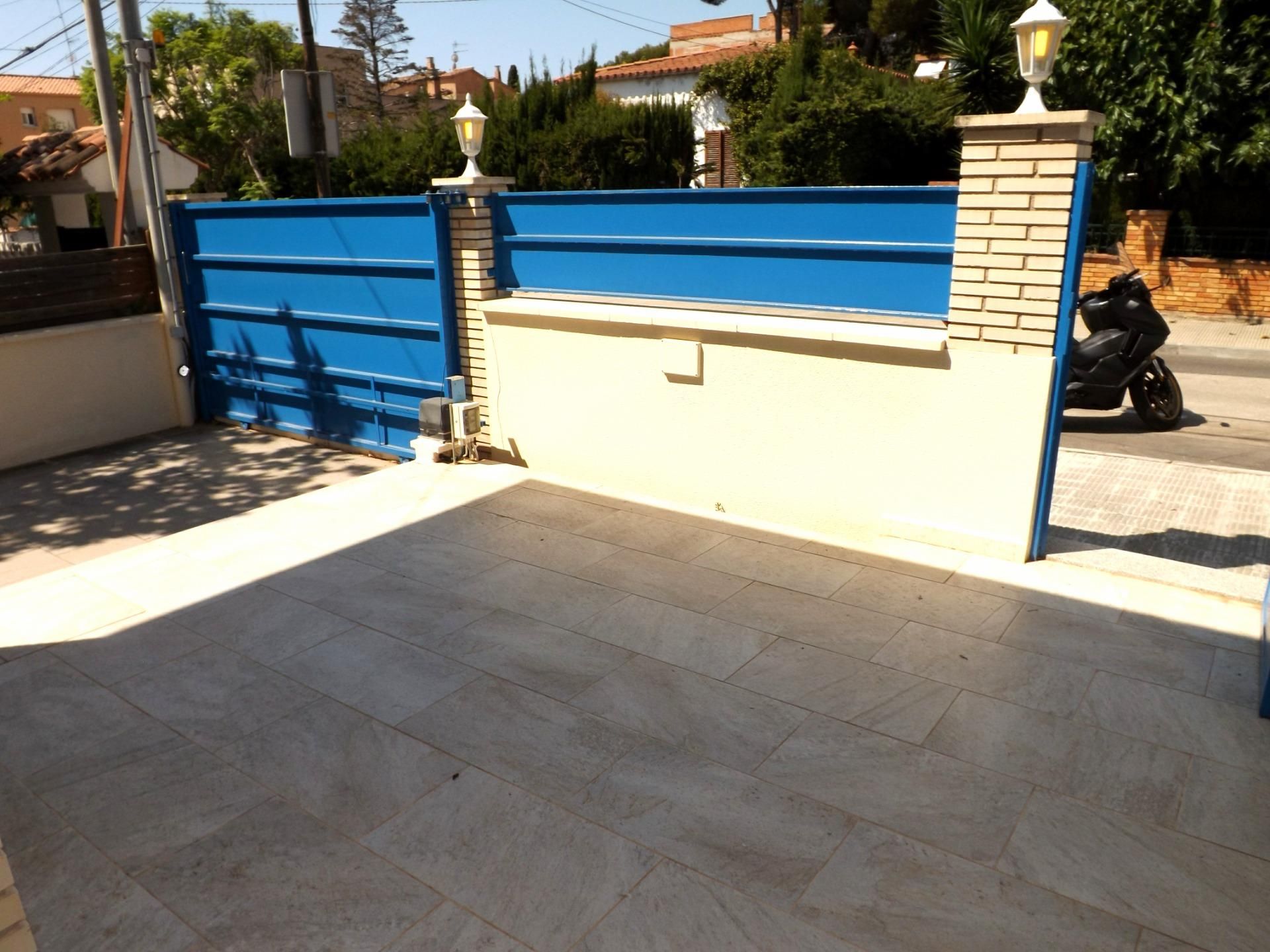 Terrace of Single-family semi-detached for sale in Calafell  with Air Conditioner, Heating and Private garden