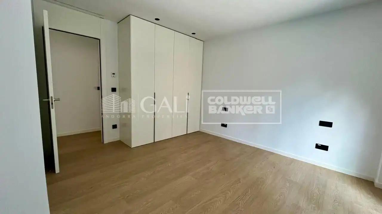Flat with lift to rent in Calle Paraires, imagen 12