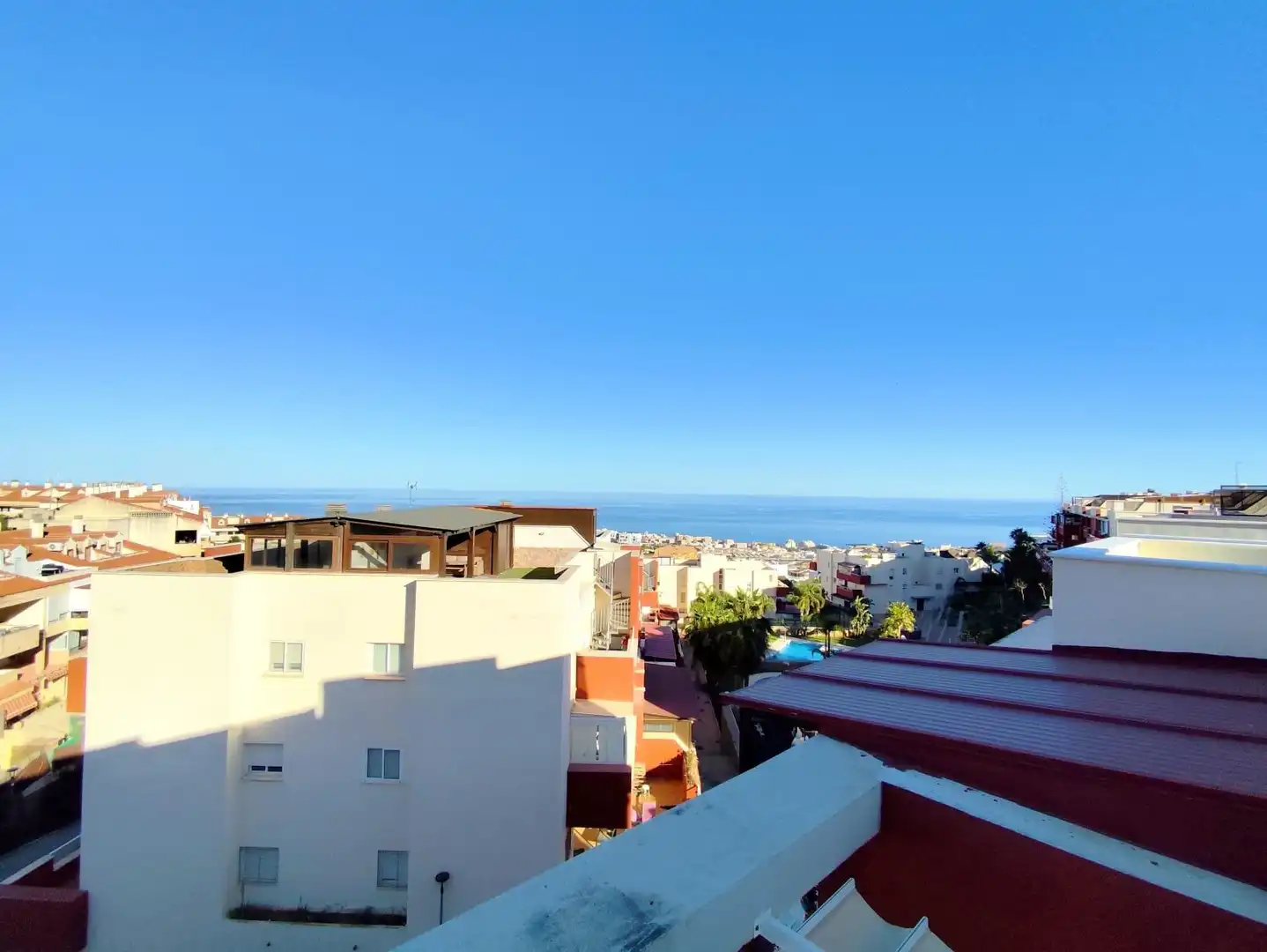 Vista exterior de Ático en venta en Benalmádena con Aire acondicionado, Parquet y Terraza