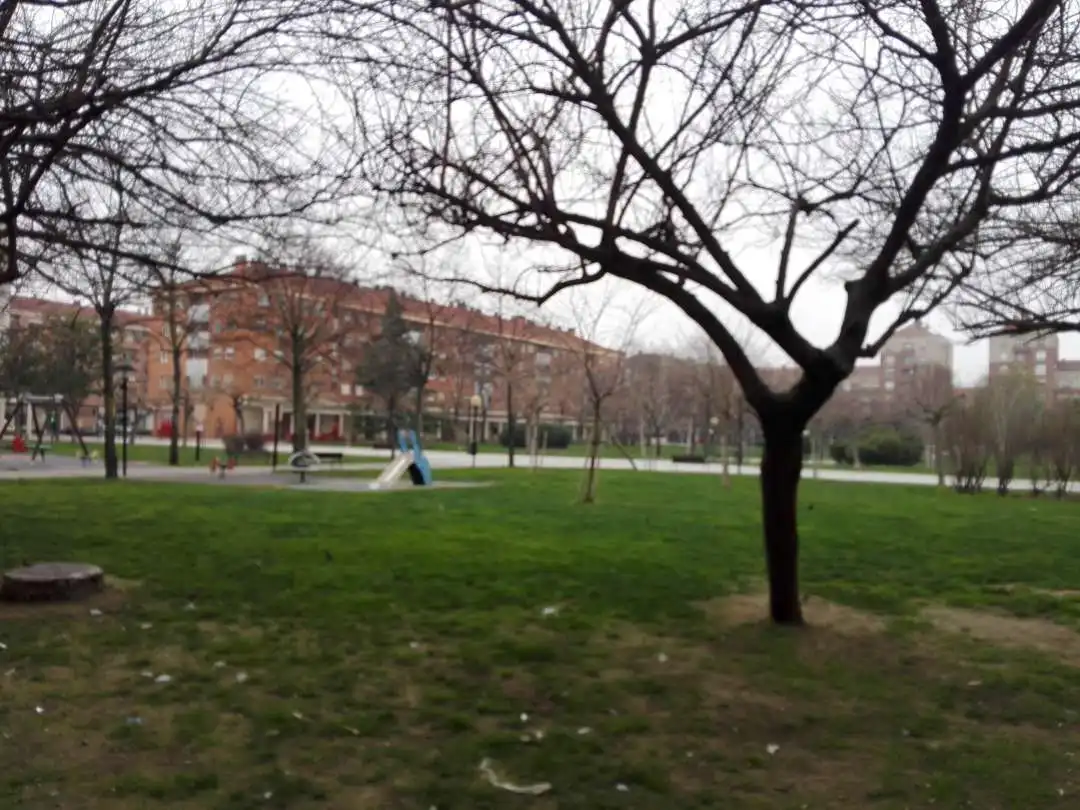 Commercial properties for sale in Parque de Santa Juliana, Universidad