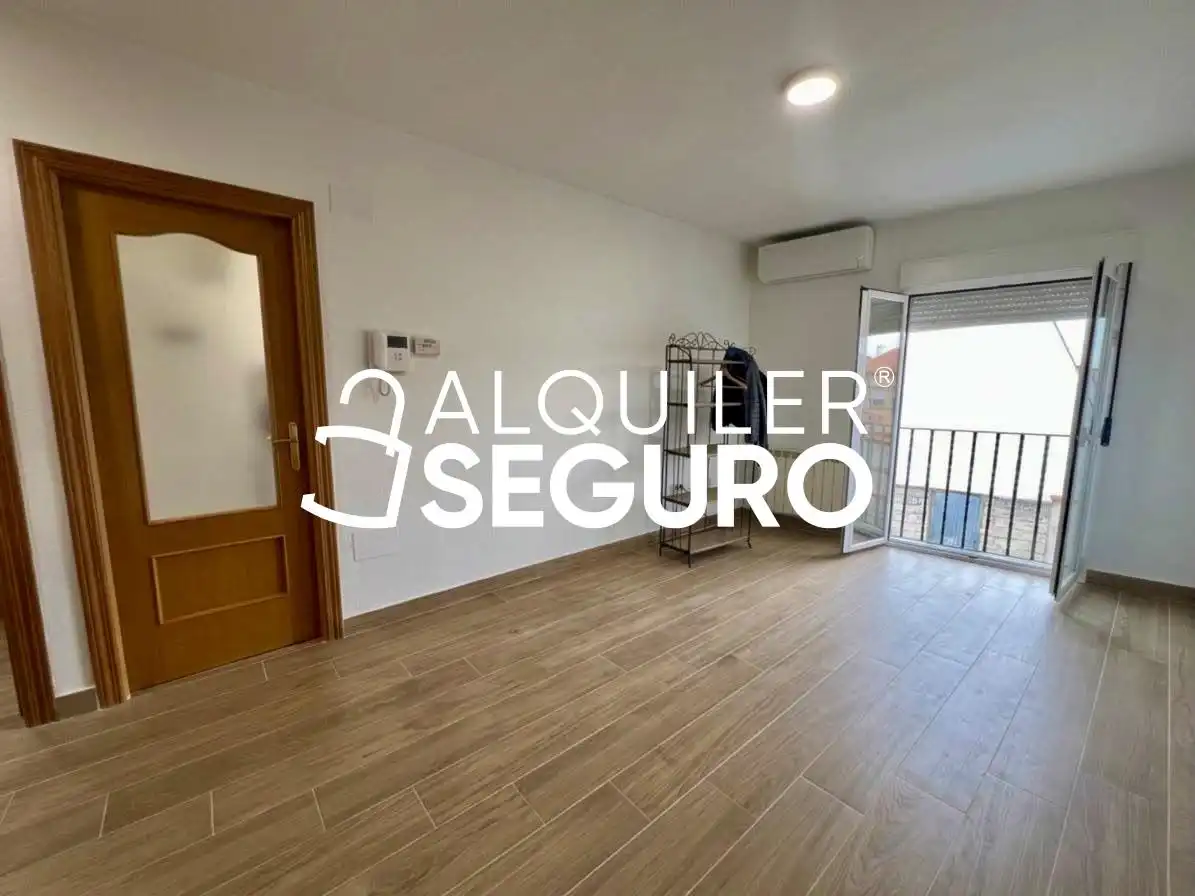 Piso de alquiler en Valdeolmos-Alalpardo, Madrid