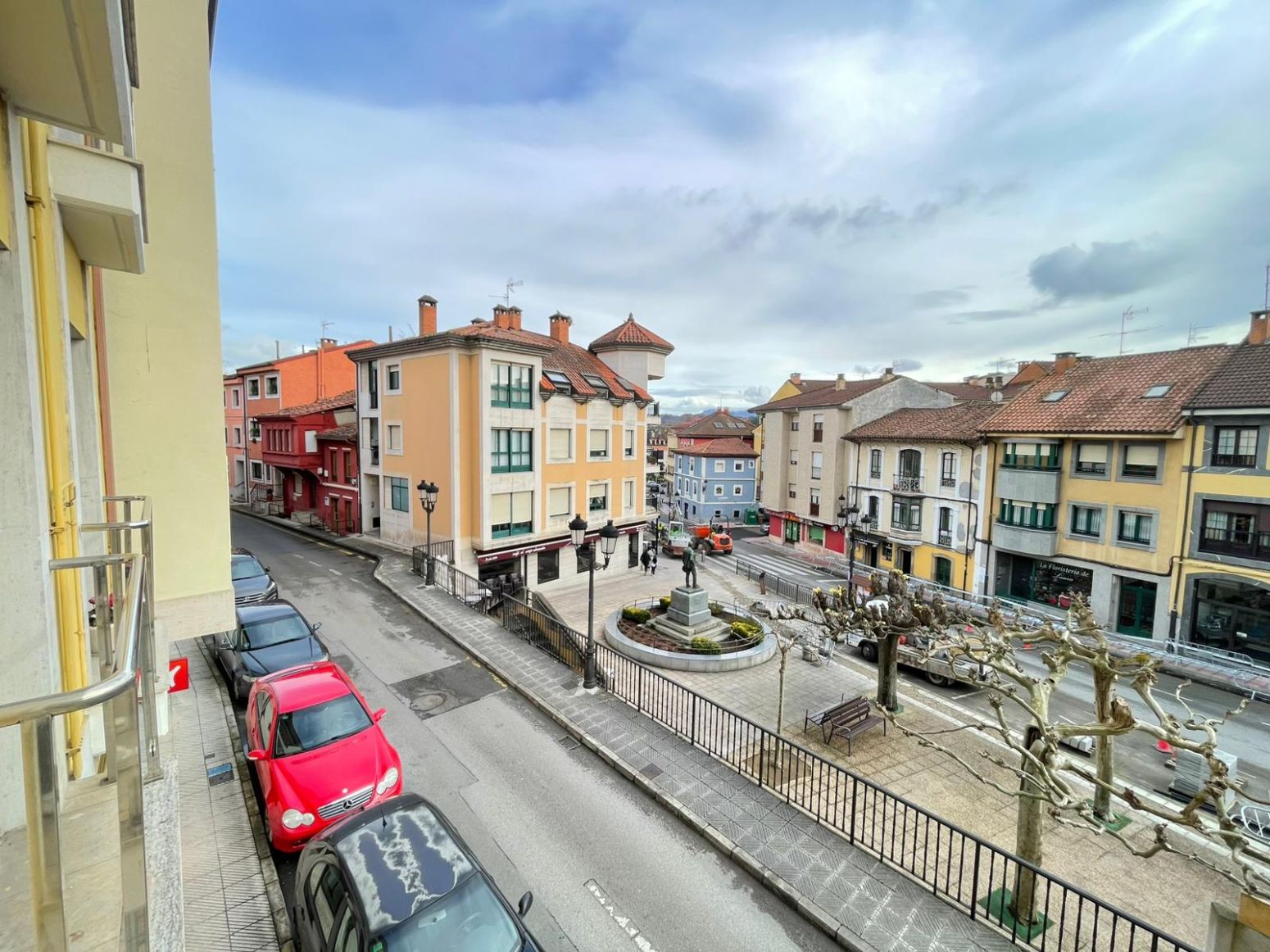 Exterior view of Flat for sale in Noreña  with Parquet flooring, Terrace and Balcony
