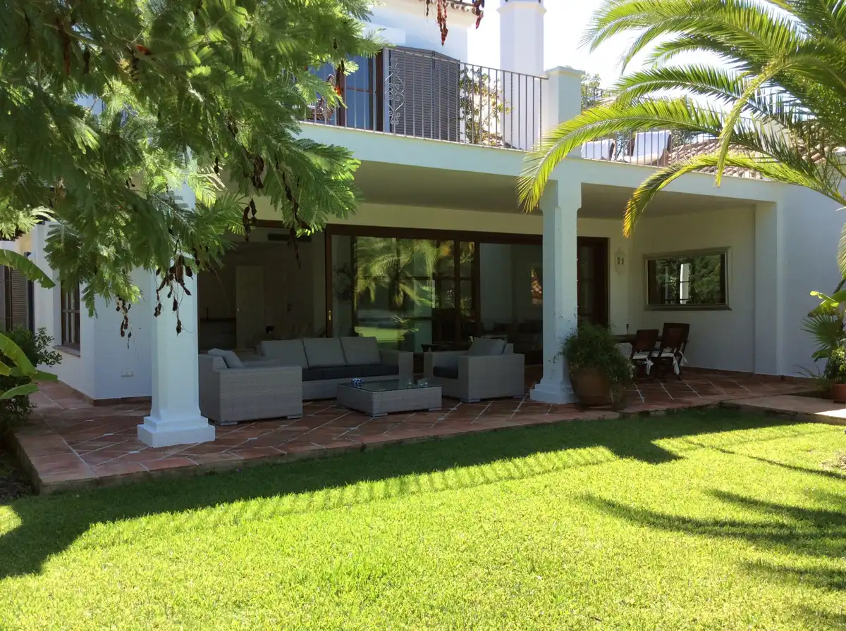 Casa con jardín en venta en San Pedro de Alcántara, imagen 49