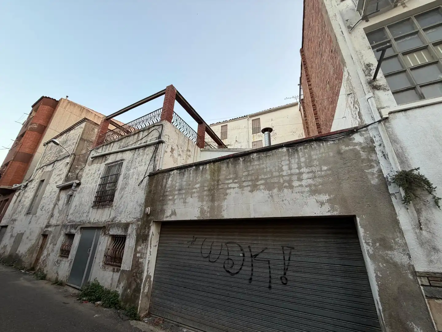 Vista exterior de Edifici en venda en Masquefa, Barcelona