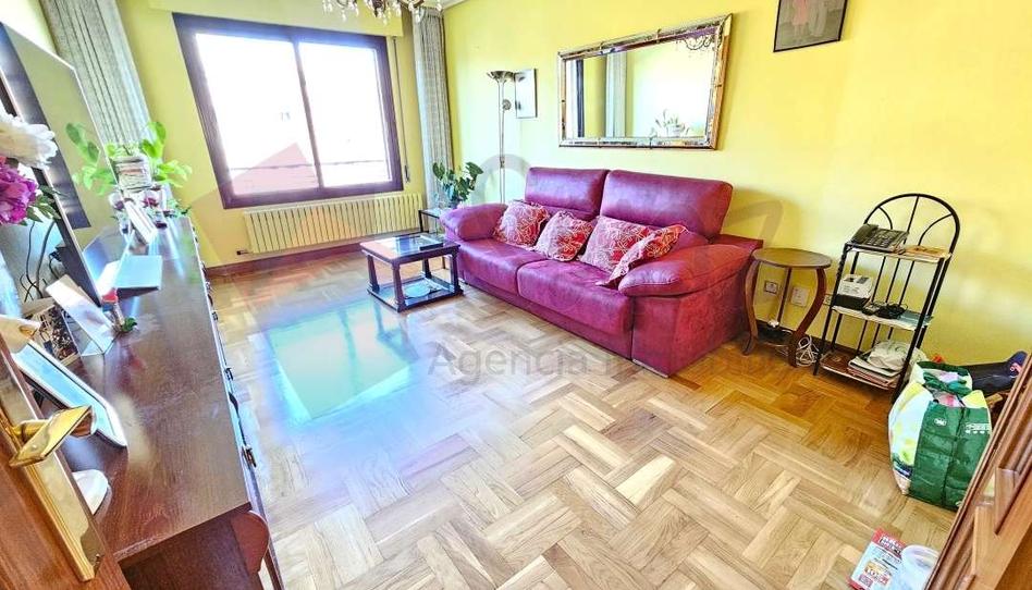 Photo 1 of Flat for sale in Avenida de la Paz, San Millán - Ayuntamiento, La Rioja