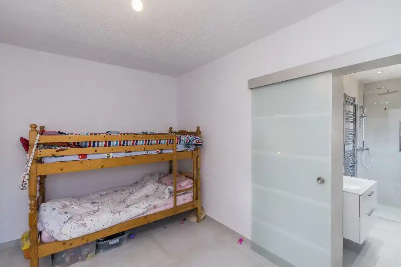 Chalet con piscina en venta en Elviria - Cabopino, imagen 23