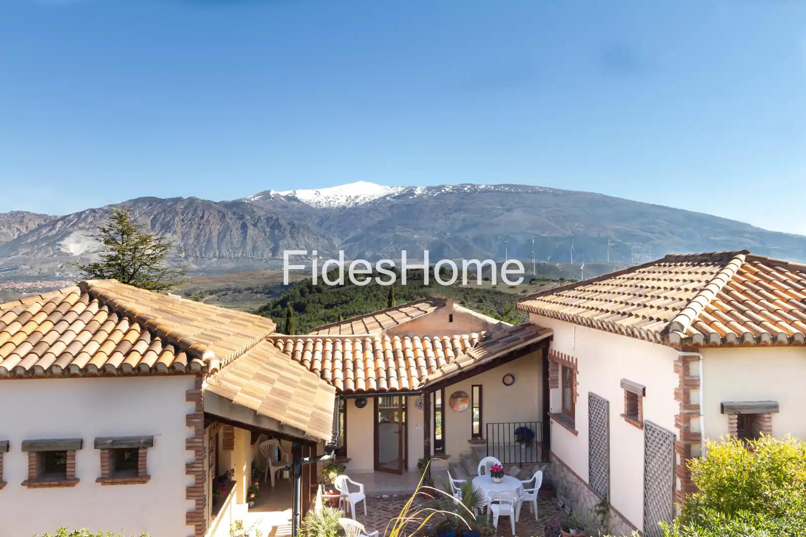 Vista exterior de Finca rústica en venda en Villamena amb Aire condicionat, Calefacció i Jardí privat