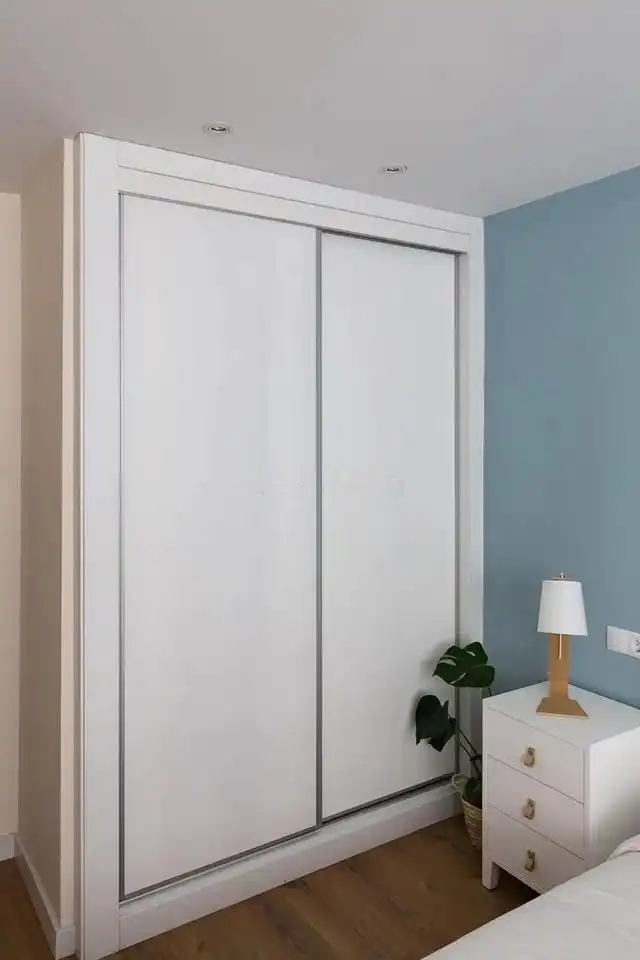 Bedroom of Flat for rent in Valencia  with Air Conditioner and Balcony