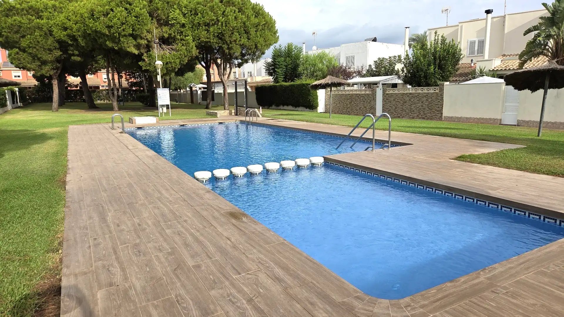 Maison mitoyenne avec piscine à vendre à Calle Miraflores 2, imagen 2
