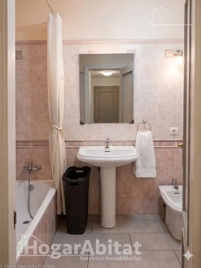 Badezimmer von Dachboden zum Verkauf in Roquetas de Mar mit Klimaanlage, Privatgarten und Terrasse