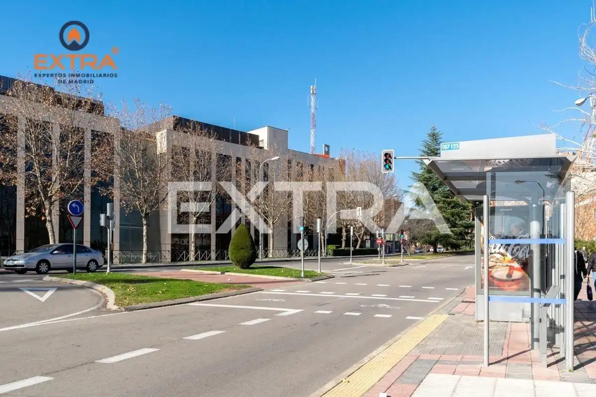 Vista exterior de Piso en venta en Hortaleza