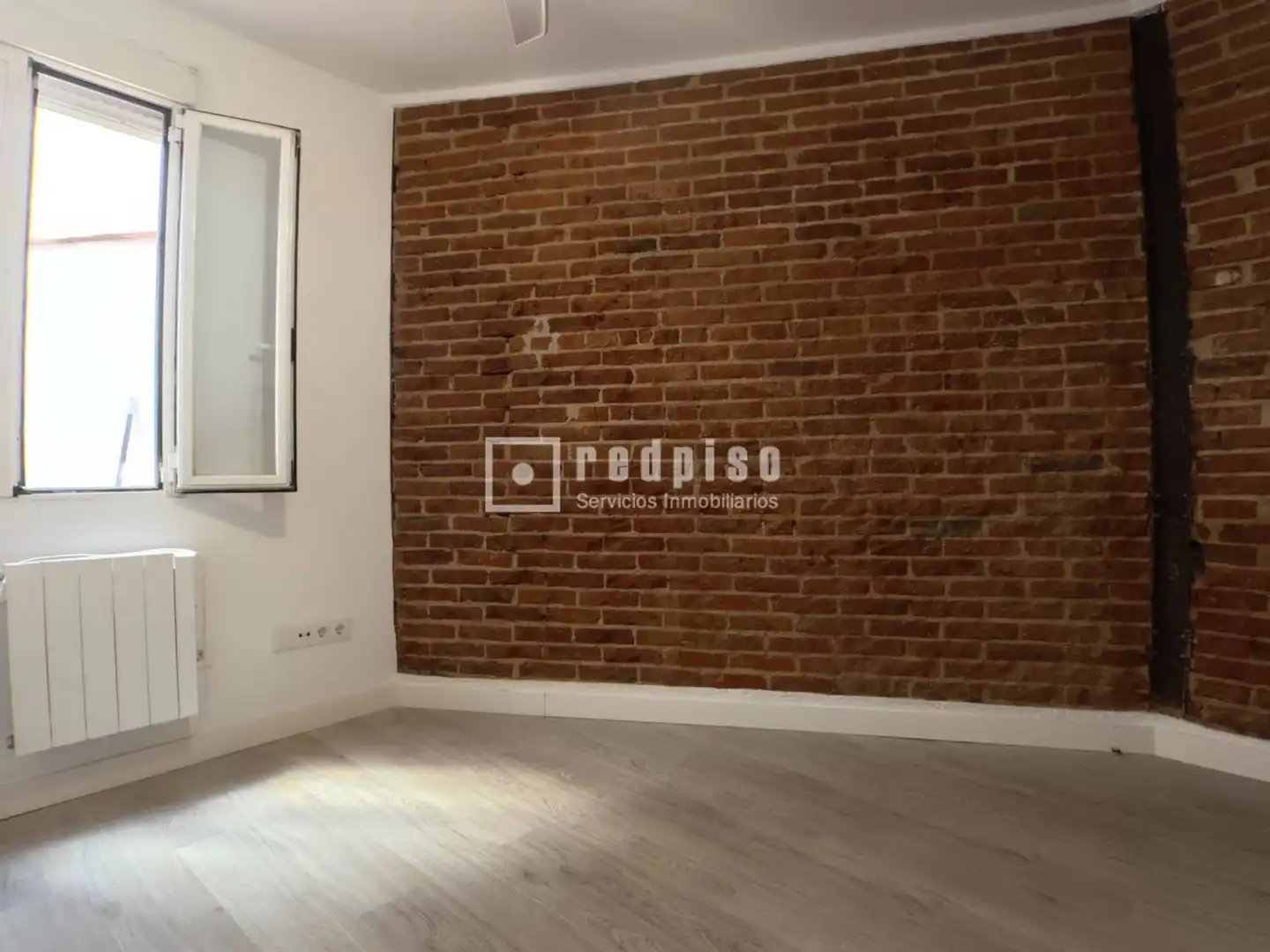 Bedroom of Flat for rent in Chamberí