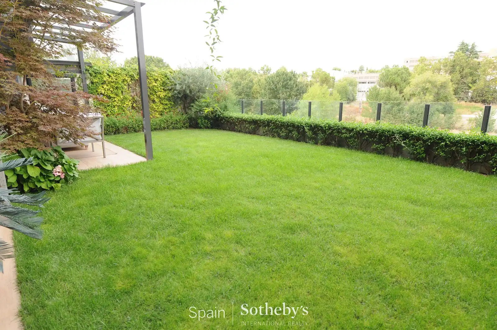 Jardín de Apartamento en venta en La Moraleja con Aire acondicionado, Terraza y Trastero