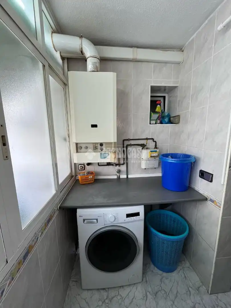 Cocina de Piso en venta en Alcalá de Henares con Calefacción y Balcón