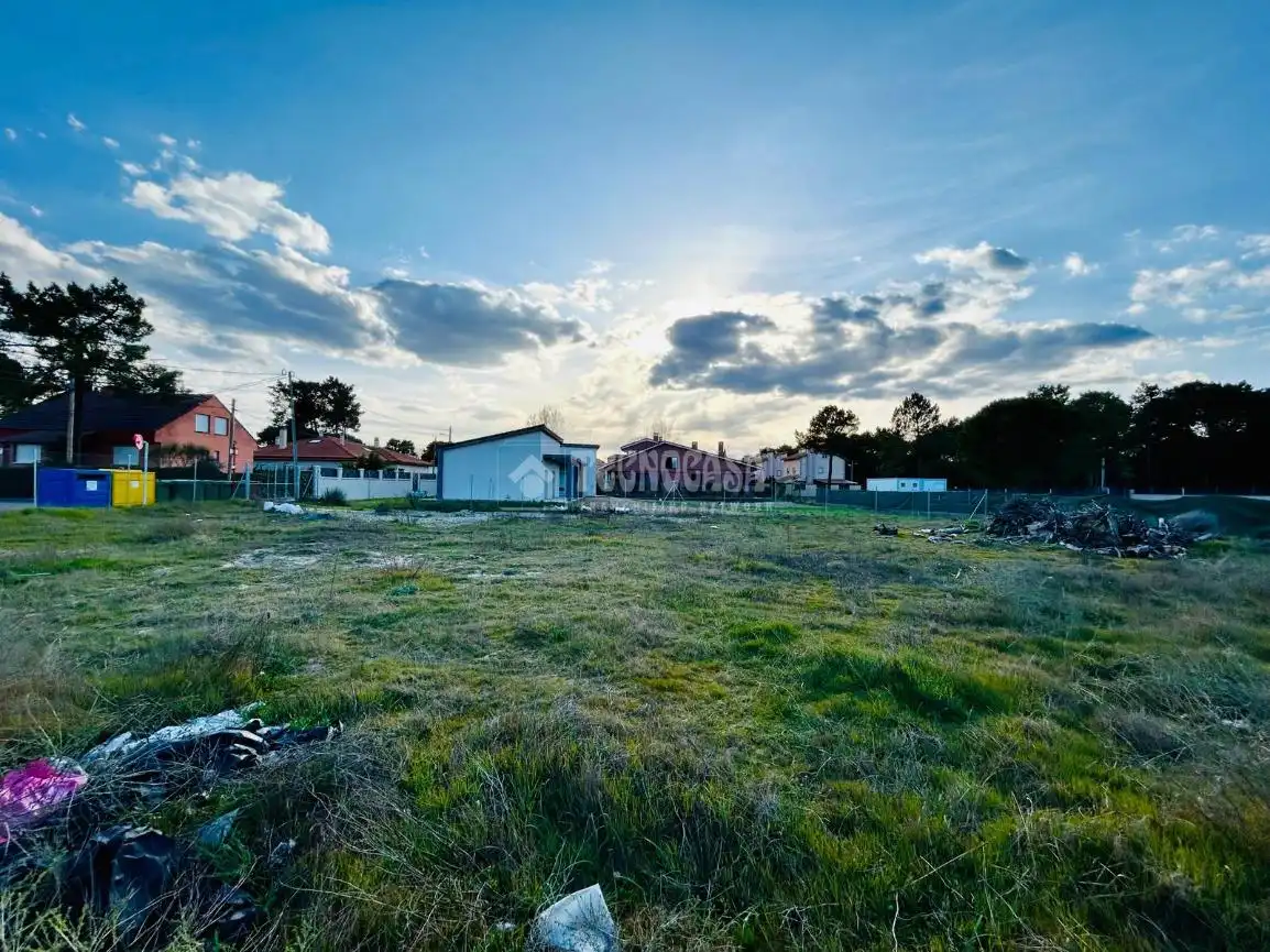 Terreny residencial en venda a Mojados
