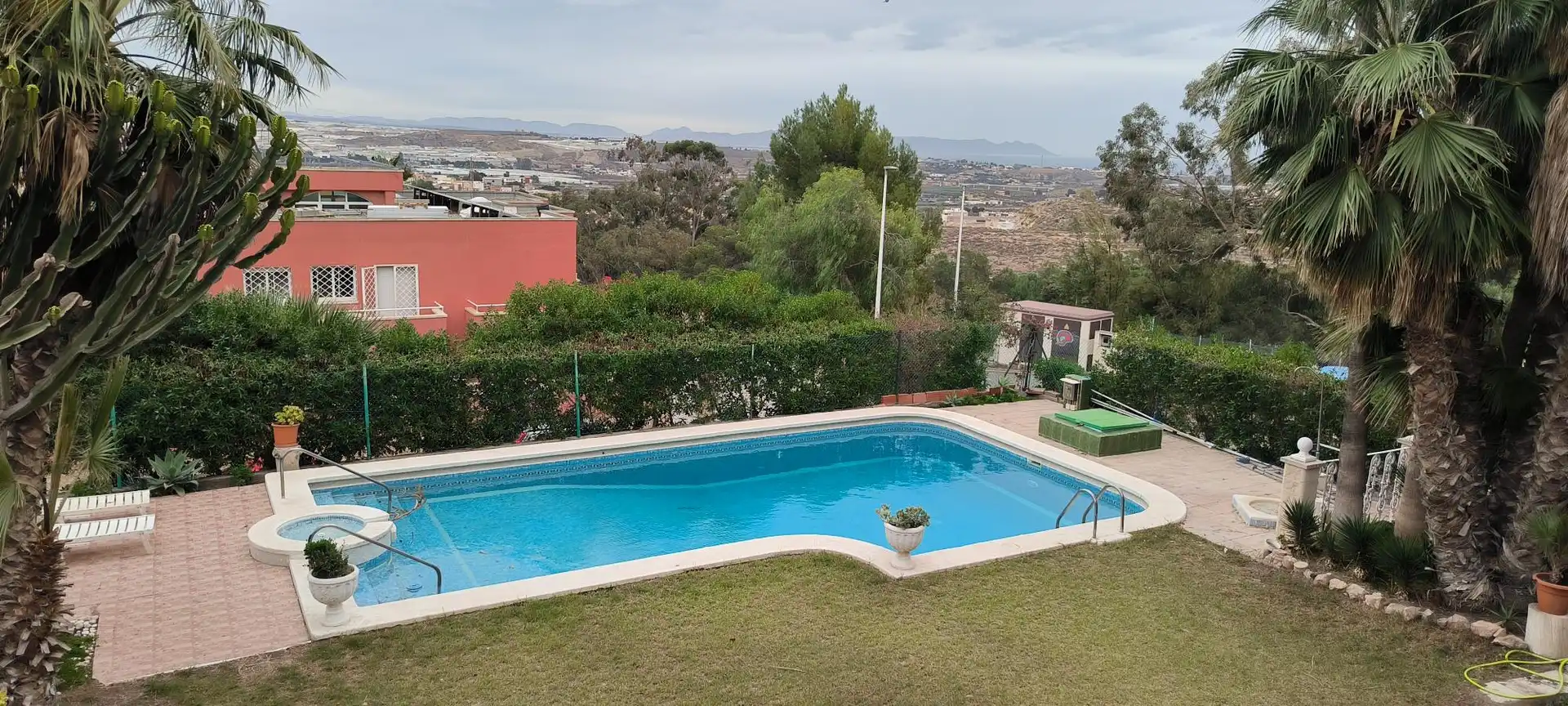 Casa adosada en venta en Huércal de Almería