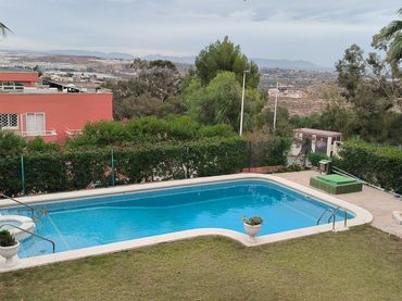 Casa bifamiliare con piscina in vendita a Huércal de Almería