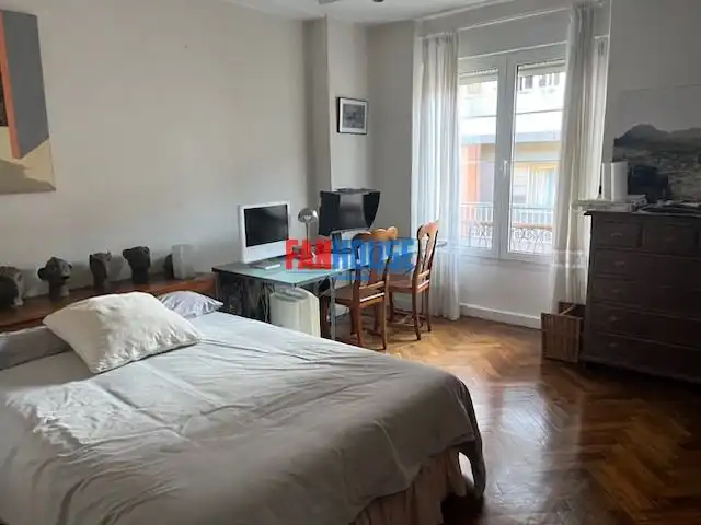 Habitación de Piso en venta en Gijón  con Calefacción
