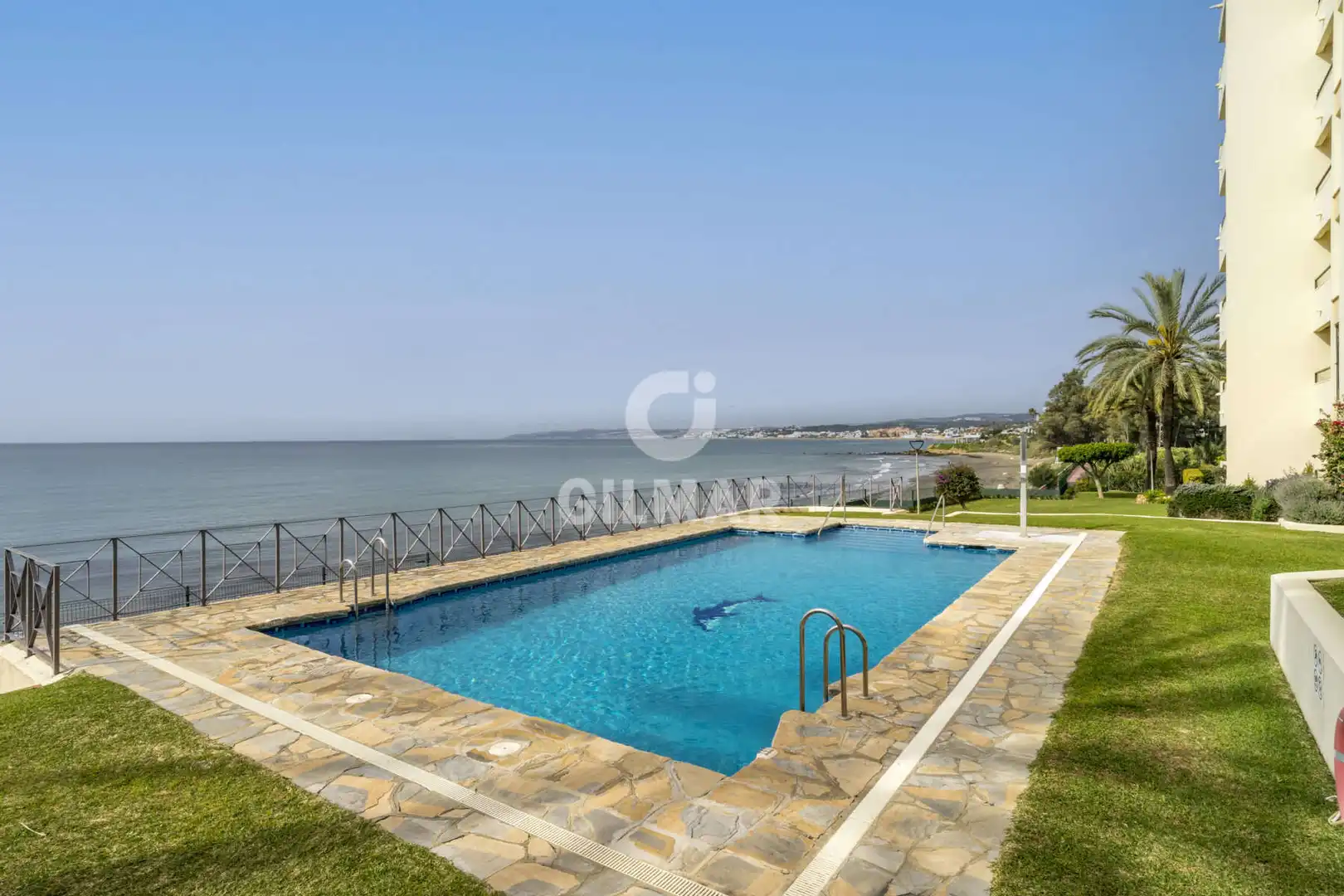 Piscina de Planta baja en venta en Estepona con Calefacción, Jardín privado y Piscina