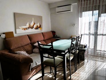Piso con ascensor en venta en Avenida Granada