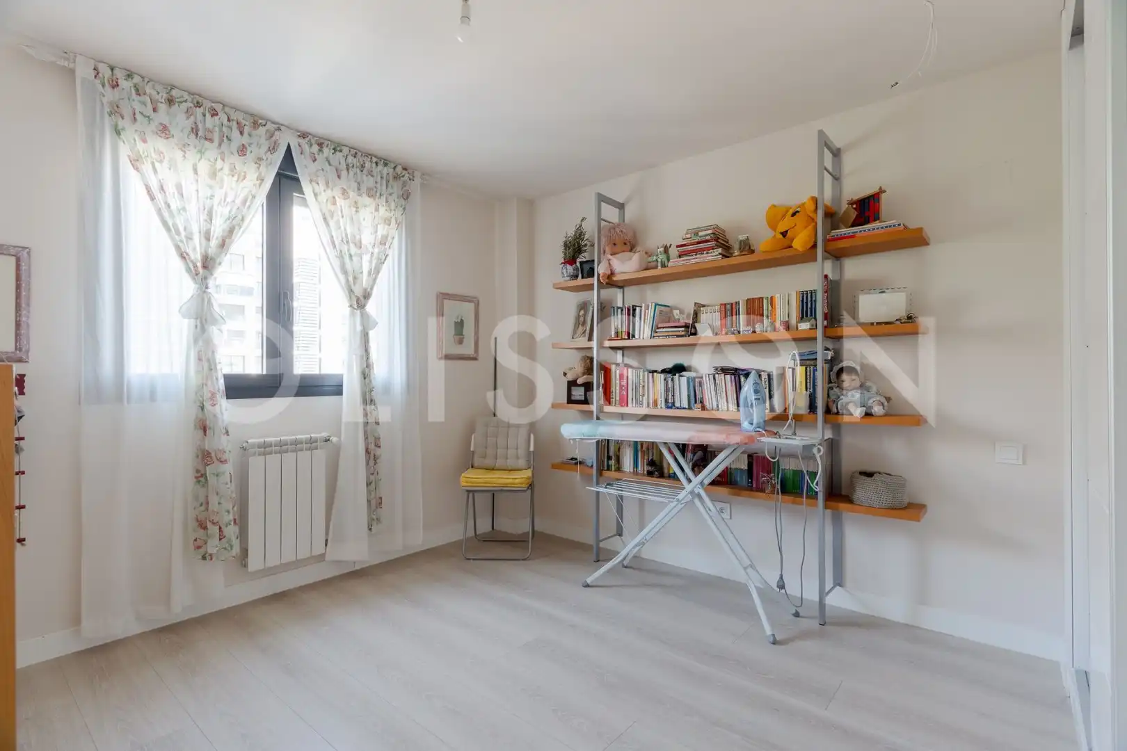 Bedroom of Flat for sale in Madrid  with Air Conditioner, Heating and Terrace