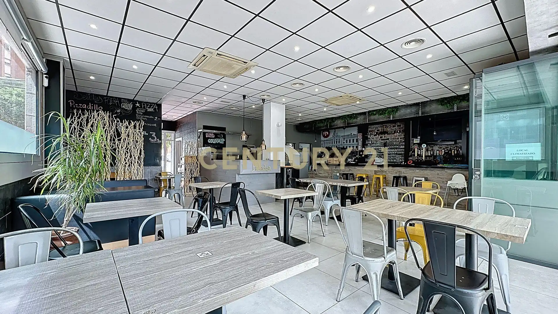 Premises for transfer in Avenida de Sor Teresa Prat, 82b, Málaga, Spain, -1, Los Guindos - Parque Mediterráneo - Santa Paula, Carretera de Cádiz