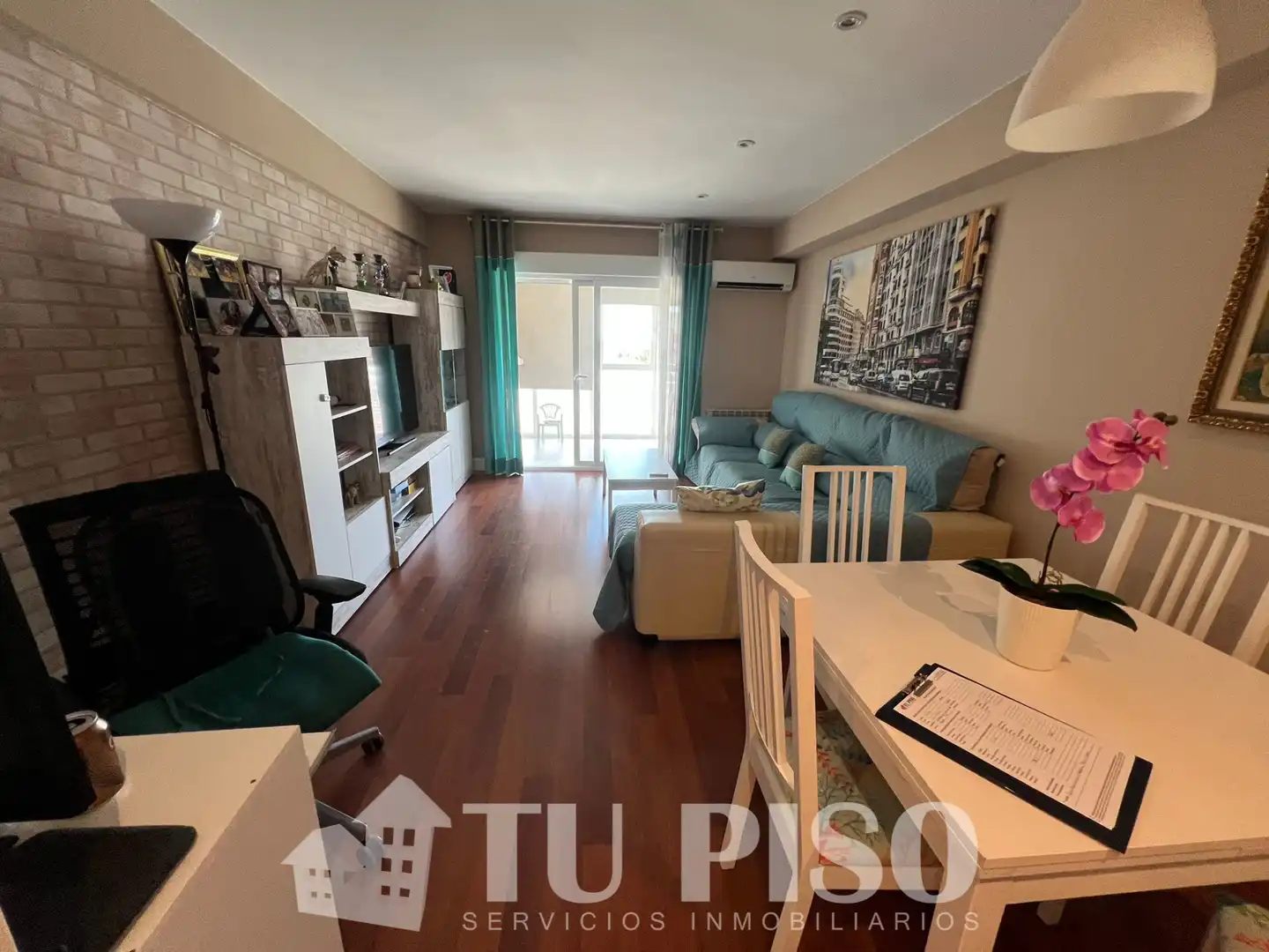 Sala d'estar de Pis en venda en Madrid amb Aire condicionat, Calefacció i Parquet