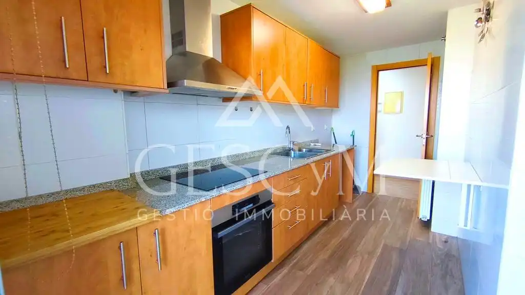 Küche von Wohnung zur Miete in Sabadell mit Heizung, Terrasse und Gemeinschaftspool