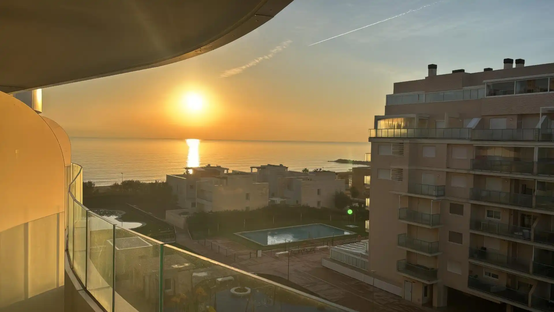 Vista exterior de Apartament en venda en El Puig de Santa Maria amb Aire condicionat, Moblat i Piscina comunitària