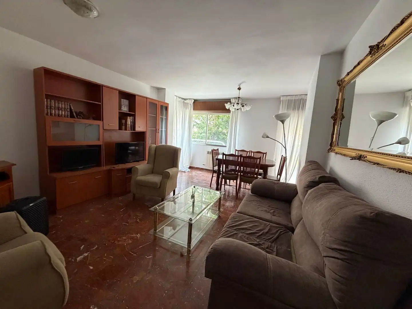 Sala de estar de Piso para compartir en Jaén con Aire acondicionado, Calefacción y Amueblado