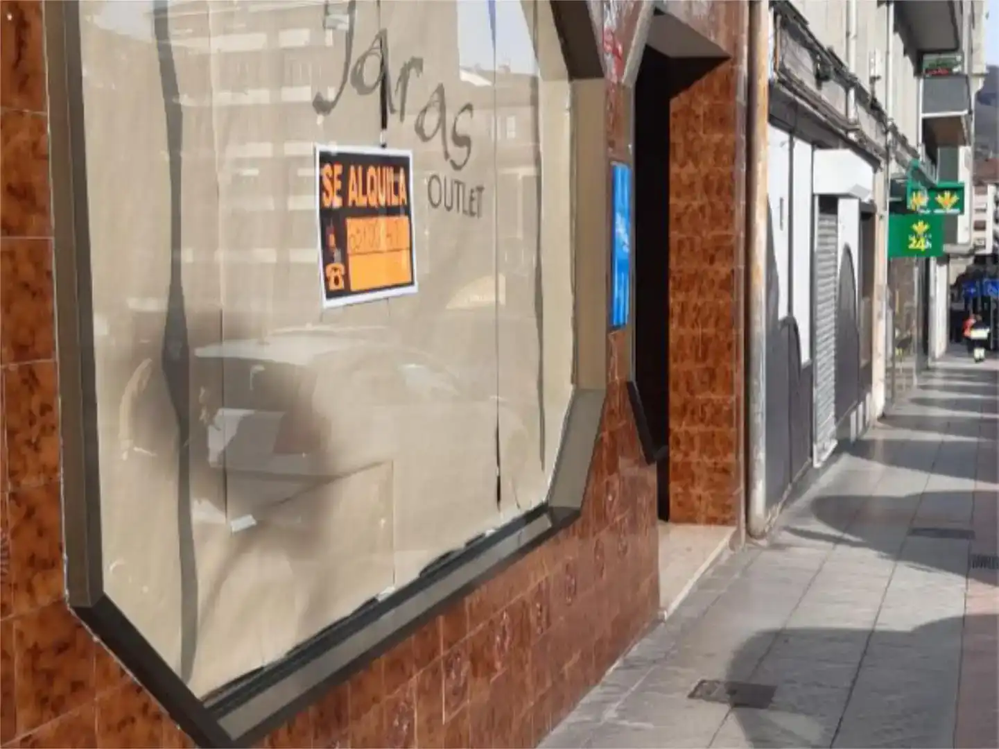 Commercial properties for rent in Lena