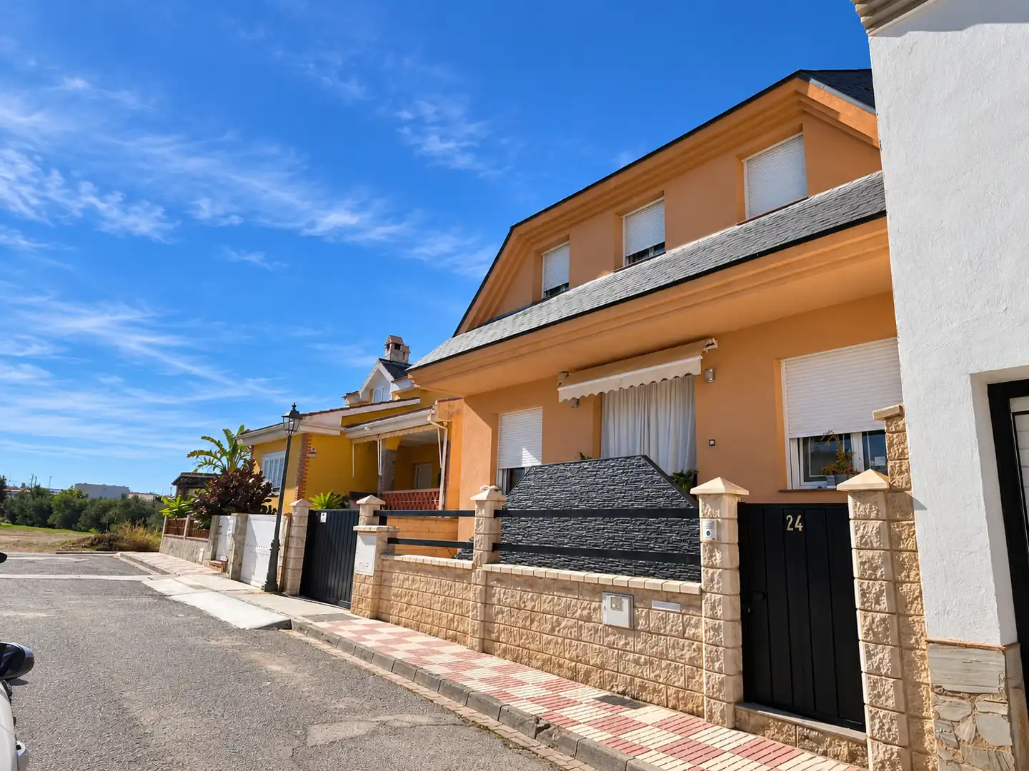 Exterior view of Detached homes for sale in Dúrcal, Granada