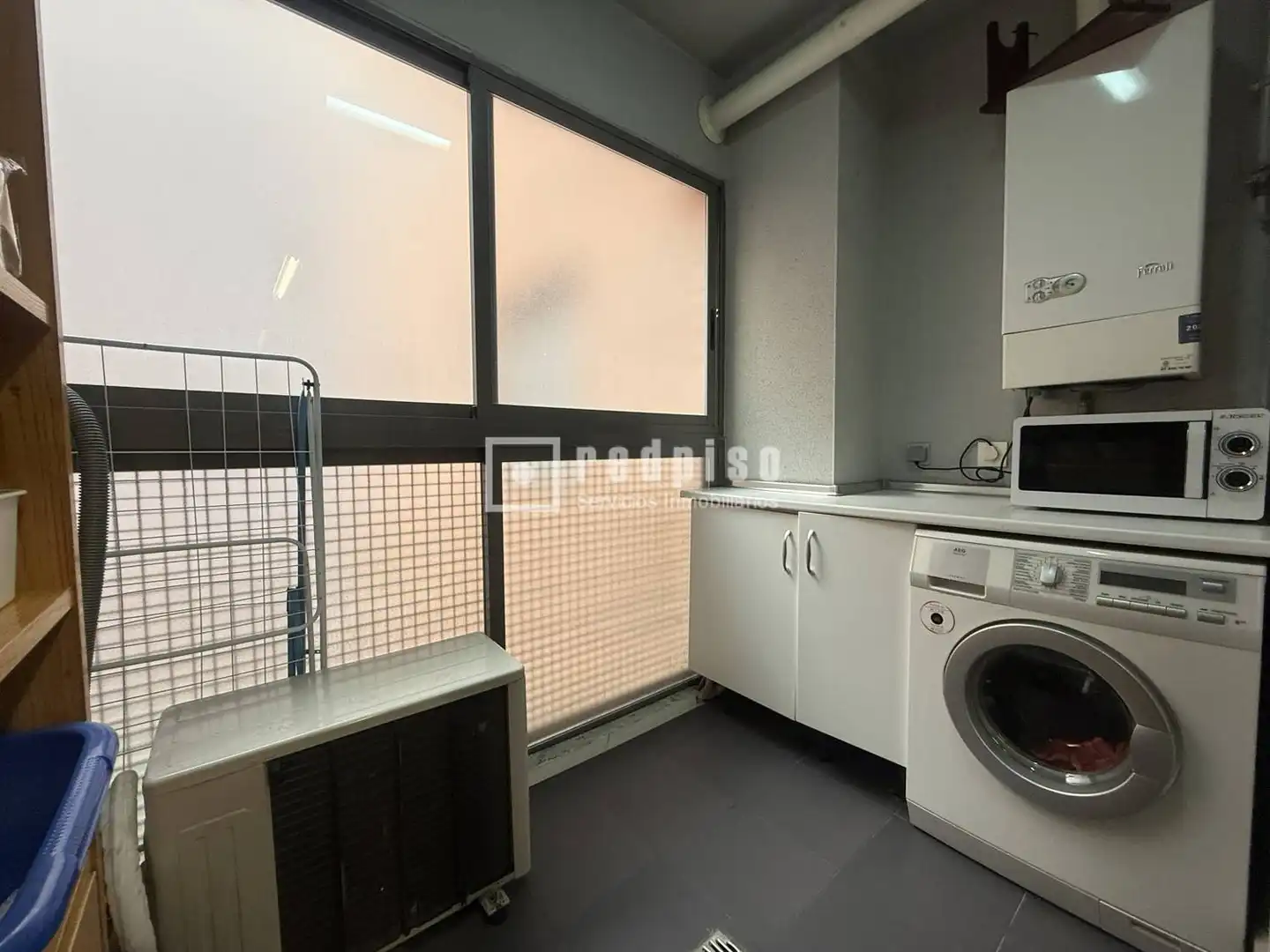 Habitación de Piso en venta en Madrid con Aire acondicionado, Calefacción y Jardín privado