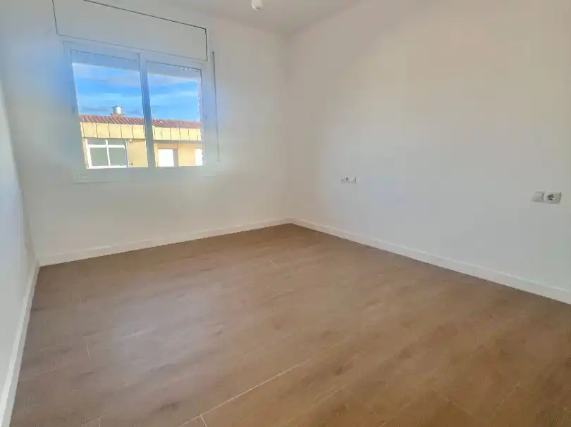Habitación de Piso en venta en Martorell, Barcelona