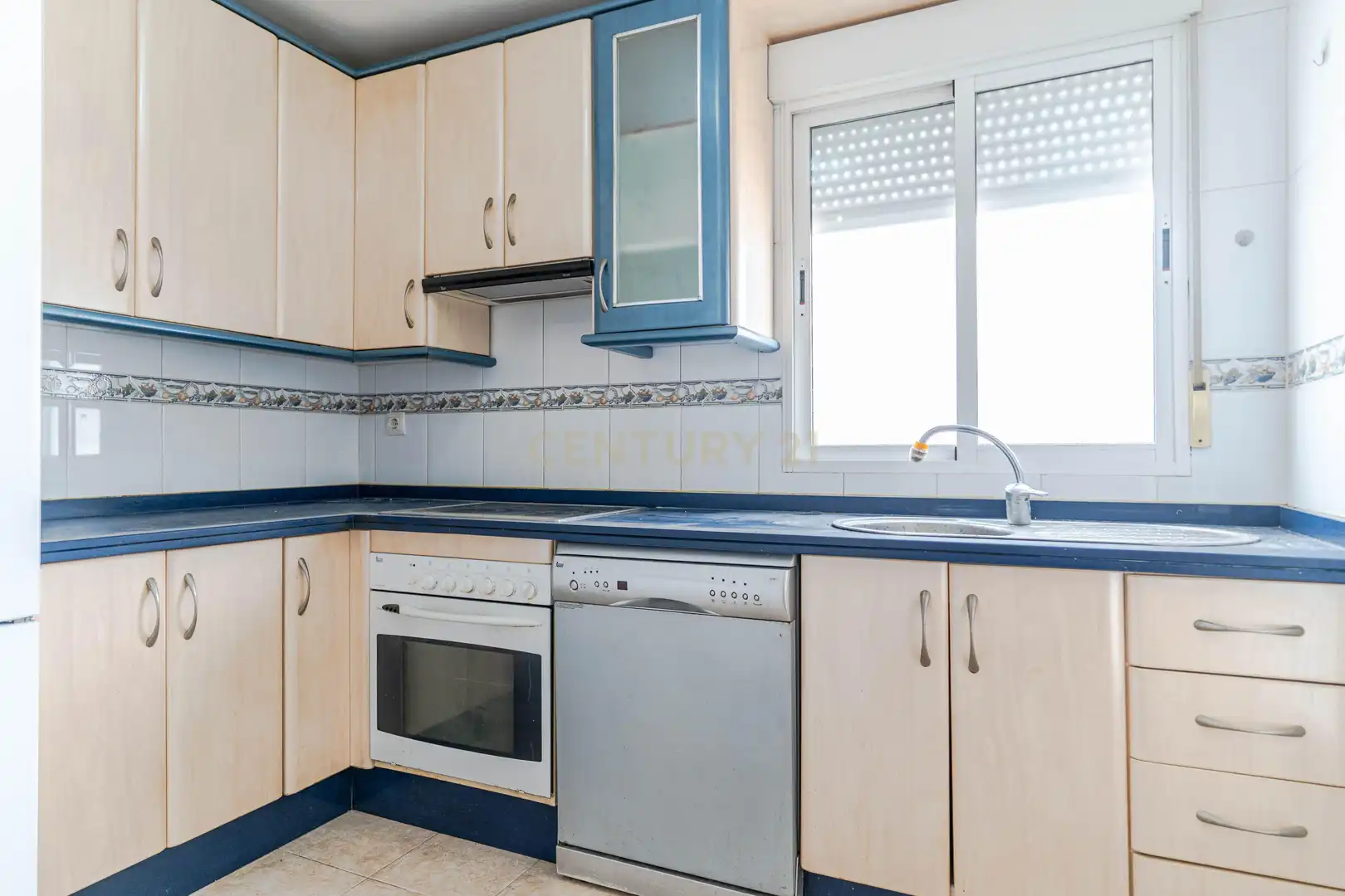 Apartament amb terrassa en venda a C. Abén Humeya, Salobreña, Spain Edificio sotillo, imagen 24