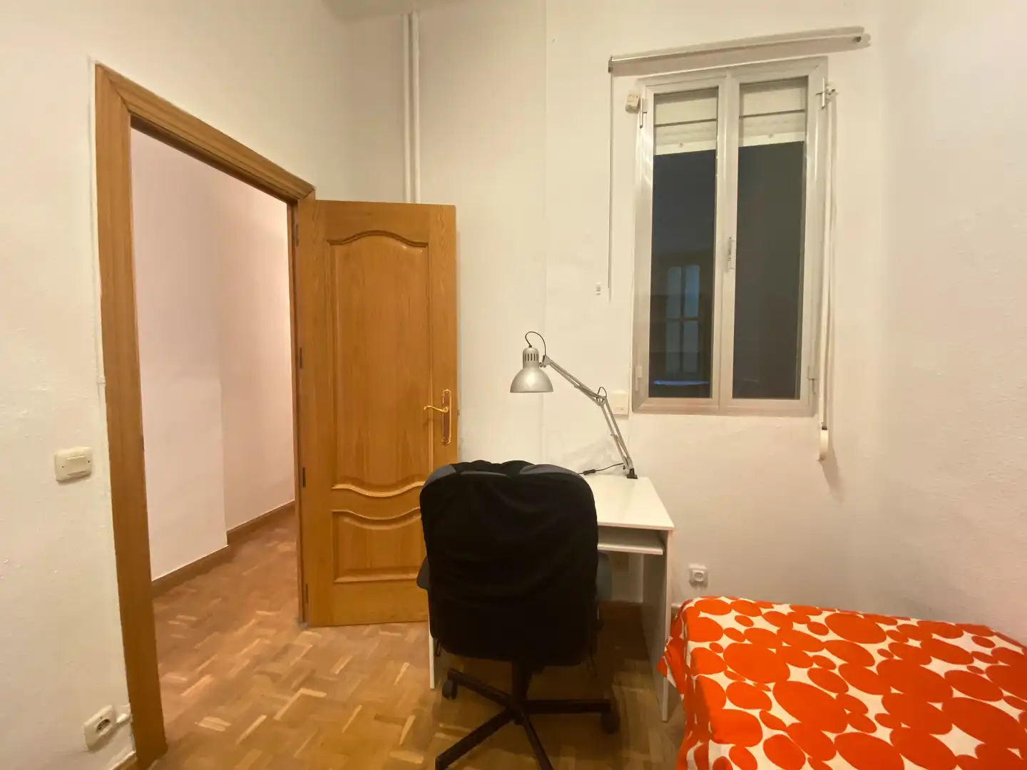 Flat for rent in Avenida de la Reina Victoria, Ciudad Universitaria