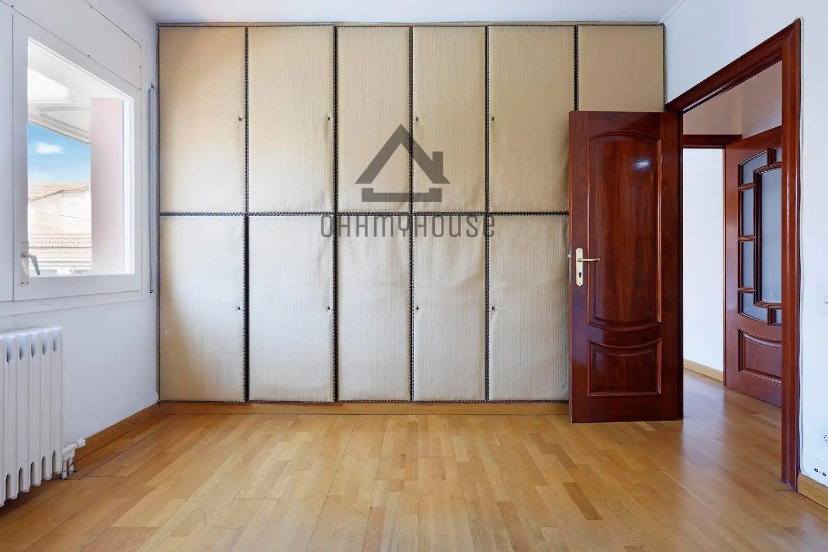 Dormitori de Apartament en venda en Barcelona amb Calefacció, Parquet i Terrassa