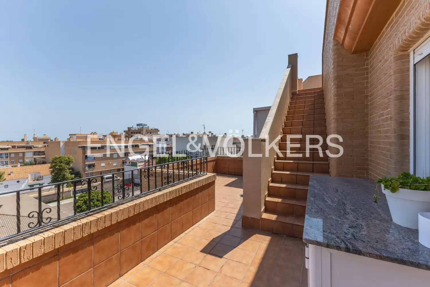 Terrace of Attic for rent in Sagunto / Sagunt  with Air Conditioner, Heating and Terrace