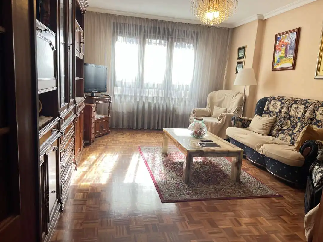 Piso en venta en Lugones