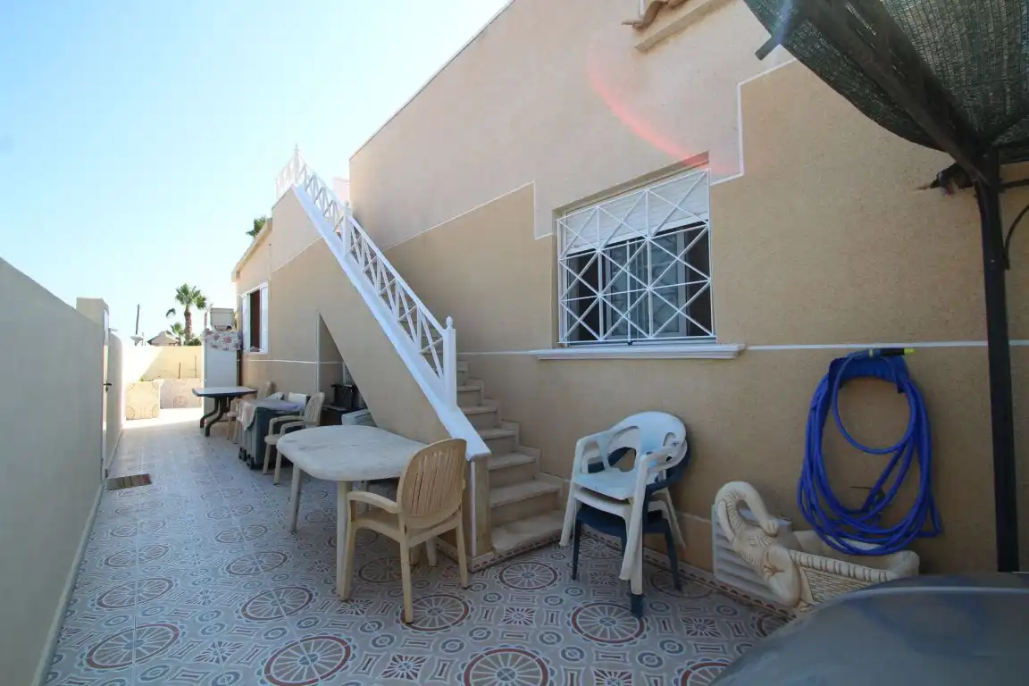 Chalet con piscina en venta en Avenida de las urracas, imagen 8