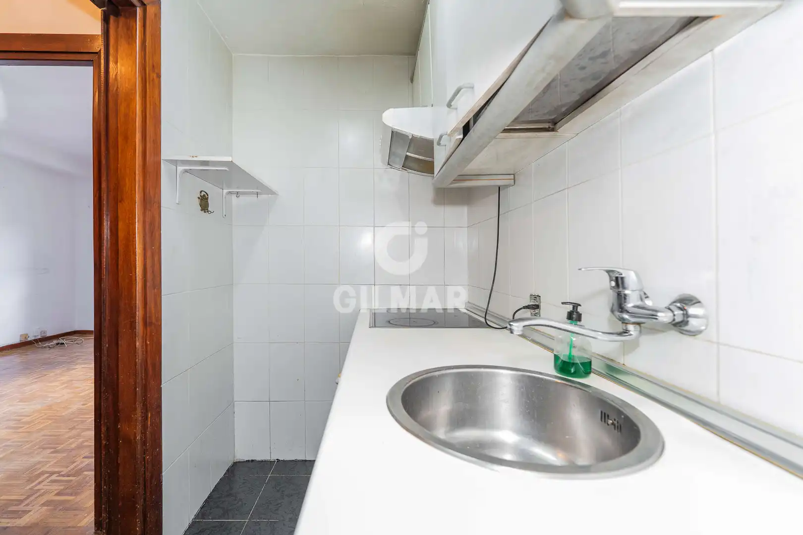 Cocina de Apartamento en venta en Madrid con Calefacción