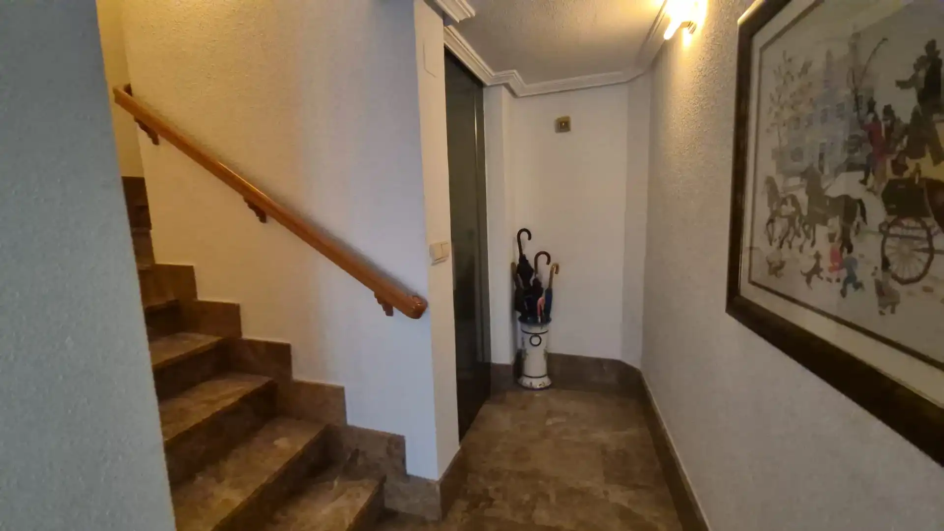 Casa adosada en venta en Alcantarilla con Terraza, Trastero y Amueblado