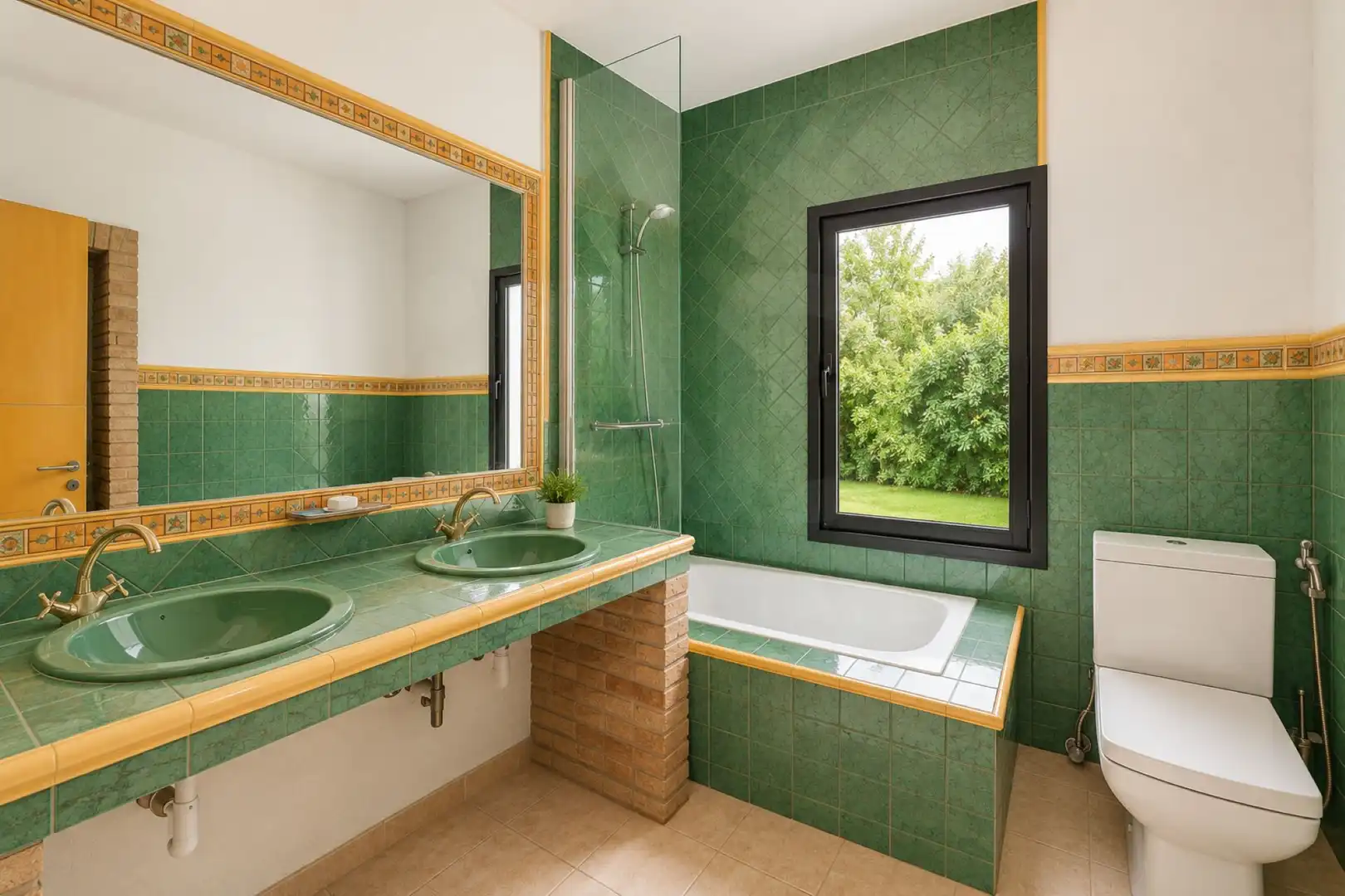 Bany de Casa o xalet en venda en Marbella amb Aire condicionat i Terrassa