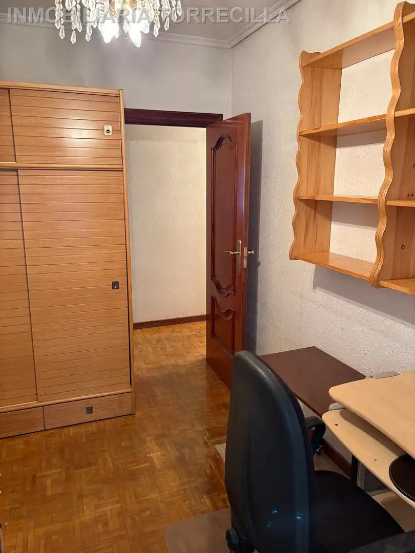 Dormitori de Pis en venda en Valladolid amb Calefacció, Parquet i Terrassa