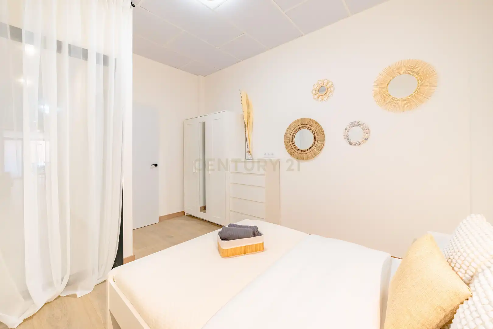Bedroom of Apartments for sale in Valencia  with Air Conditioner, Oven and Washing machine