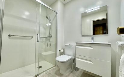 Bathroom of Flat for sale in Sabadell  with Terrace and Balcony